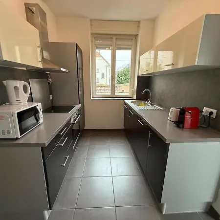 Apartment 100m, 5 Min Center 2 Bedrooms, 6 People Colmar